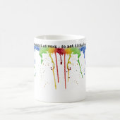 水彩画の虹の*Artist*のマグ コーヒーマグカップ (中央)