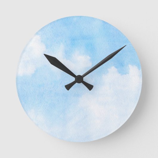 水彩画の雲および空の背景 ラウンド壁時計 (正面)