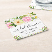 水彩画の黄色とピンクの花のブライダルシャワー スクエアペーパーコースター (アングル)