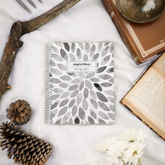 水彩画の黒と白のパーソナライズ可能 ノートブック