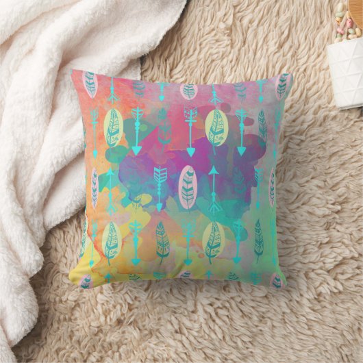 水彩画のBohoの種族の上品は矢の枕に羽をつけます クッション (ブランケット)