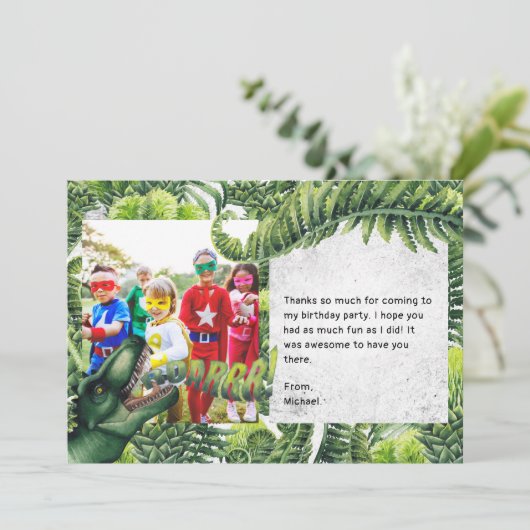水彩画のT-Rex恐竜の誕生日パーティーの写真 サンキューカード (スタンド正面)