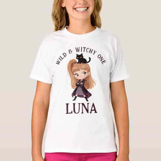 水彩画チビ魔女の1歳の誕生日招待状 Tシャツ (正面)