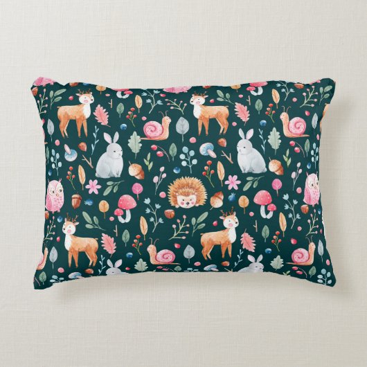 水彩画法の子供の絵柄。妖精  アクセントクッション (正面)