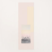 水彩画風のモノグラム入りMountain+High ヨガマット (正面)
