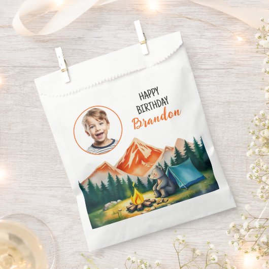 水彩白キャンピングベアキッズフォト誕生日 フェイバーバッグ (クリップ留めされた状態)