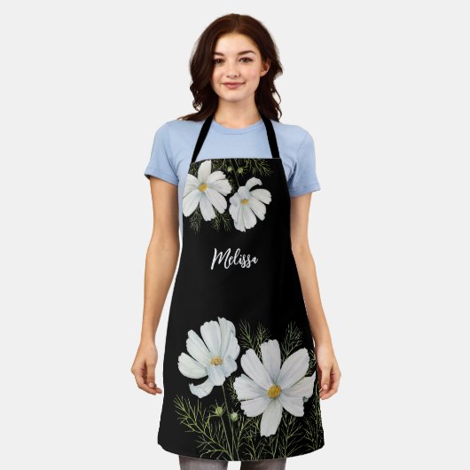 水彩白コスモス花ボタニカル絵を描ズ エプロン (着用した状態)