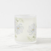 水彩白コスモス花ボタニカル絵を描ズ フロストグラスマグカップ (中央)