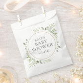 水彩緑のベビーシャワー フェイバーバッグ (クリップ留めされた状態)