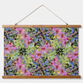 水彩花模様イエローグリーンピンク 吊り下げ型タペストリー (正面)