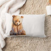 水彩茶色のベビークマ、座って可愛いクマの子 ランバークッション (ブランケット)