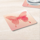 水彩蝶 – 珊瑚と桃 スクエアペーパーコースター (アングル)