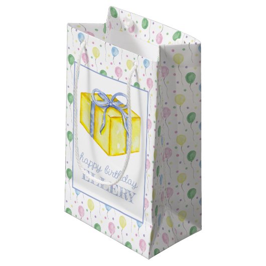 水彩誕生日バルーンありパーソナライズされた スモールペーパーバッグ (正面アングル)