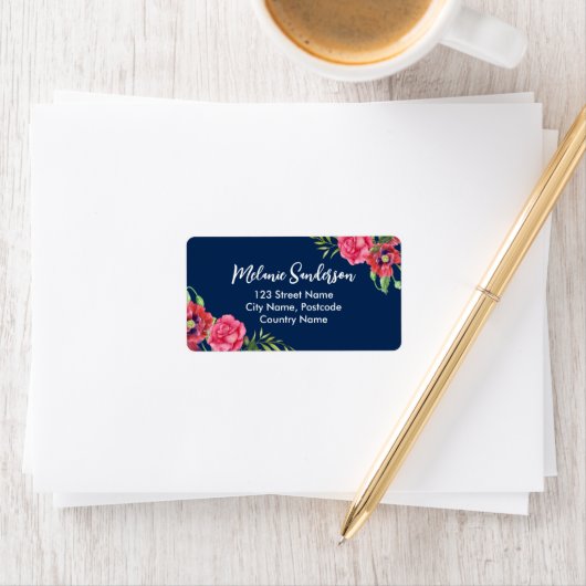 水彩赤とピンクの花が濃いネイビーブルー ラベル (インサイチュ)