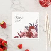 水彩赤ワイン結婚の花パーソナライズされた スタンダードカクテルナプキン (インサイチュ)