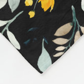 水彩野の花と離れ黒の模様 フリースブランケット (角)