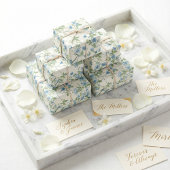 水彩青と緑の花（白） ラッピングペーパー