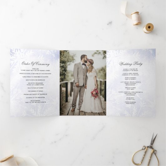 水彩青スノーフレーク冬の結婚式 三つ折りプログラム (内部)