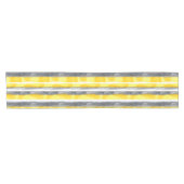 水彩黄灰色ストライプの白 ショートテーブルランナー (横)