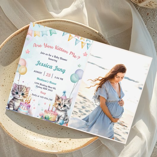 水彩 かわいい子猫 赤ちゃん歓迎パーティー フォト 招待状