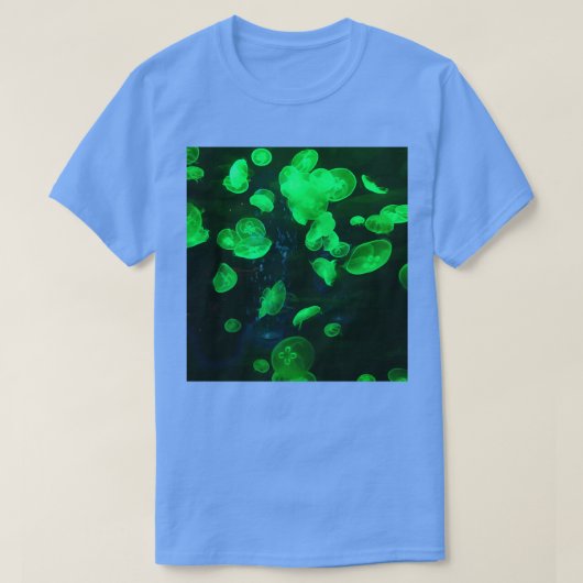 水族館に生息する緑色のクラゲ Tシャツ (デザイン正面)