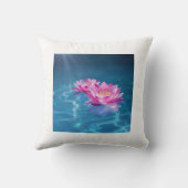 水晶に浮かぶピンクの蓮の花 クッション (裏面)