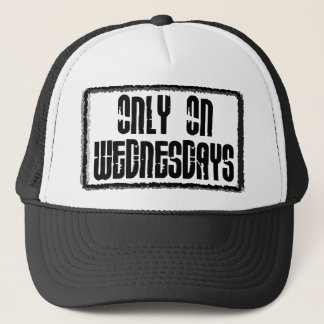 水曜日のみ キャップ