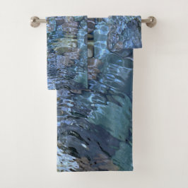 水模様の川の岩の波打つ水流 バスタオルセット