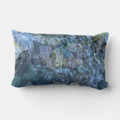 水模様の川の岩の波打つ水流 ランバークッション (裏面)