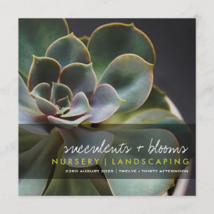 水気が多い花の植物の写真のモダンな園遊会 招待状