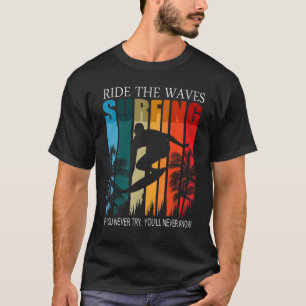 水波にウォータースポーツ波ライダーサーフィン Tシャツ