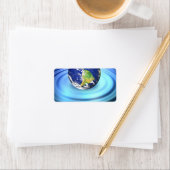 水波紋に浮かぶ3D地球 ラベル (インサイチュ)