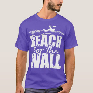 水泳のために壁の水泳の贈り物を手に入れる Tシャツ