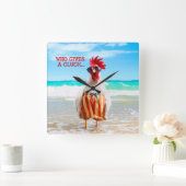 水泳パンツのビーチのオンドリの男Chillin スクエア壁時計 (ホーム)