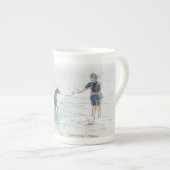 「水泳レッスン」アート付き骨中国マグ素晴らし ボーンチャイナマグカップ (正面右)