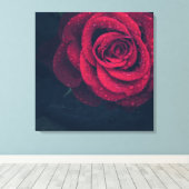 水滴が咲く美しい赤いバラ キャンバスプリント (インサイチュ (ウッドフロア))