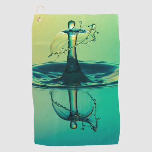 水滴が水タオルに飛び散る ゴルフタオル (正面)