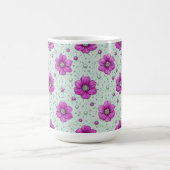 水滴のあるピンクの花の模様 コーヒーマグカップ (中央)