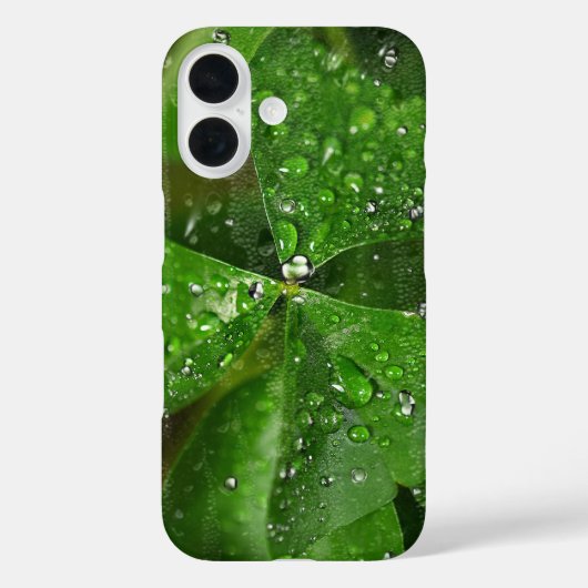 水滴を持つアイルランドのシャムロック Case-Mate iPhoneケース (裏面)