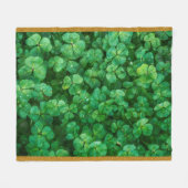 水滴葉付きグリーンクローバー フリースブランケット (正面(横))