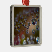 水滴 – 作動中の水 メタルオーナメント (右)