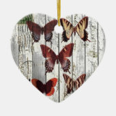 水漆喰を塗られた納屋の木製のボヘミアのフランスのな蝶 セラミックオーナメント (正面)