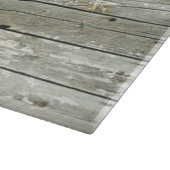 水漆喰を塗られた納屋の木製の農家の夏のラベンダー カッティングボード (角)