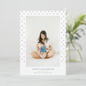 水点々のある色フレームHanukkahフォトホリデー シーズンカード (スタンド正面)