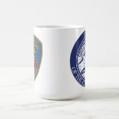 水牛の街のシール – 水牛の火 コーヒーマグカップ (中央)