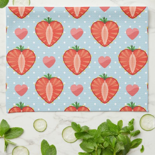 水玉模様およびハートが付いているハートのいちご キッチンタオル (折り畳み)