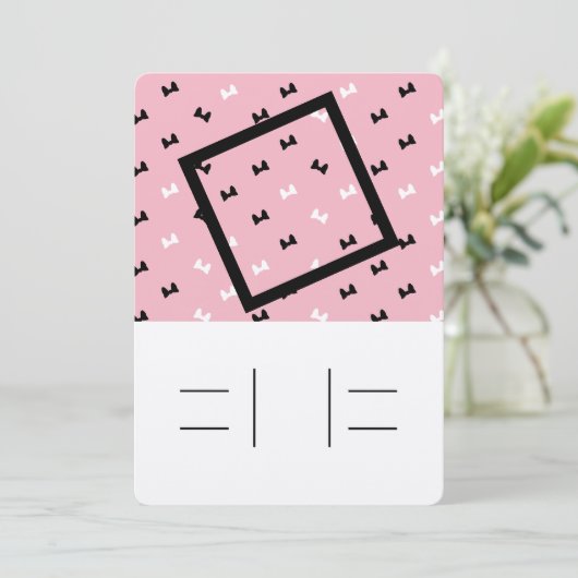 水玉模様でふかふかの弓の招待状に行が付いています 招待状 (スタンド正面)