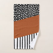 水玉模様とストライプ（黒/白/燃えたオレンジ） バスタオルセット (ハンドタオル)