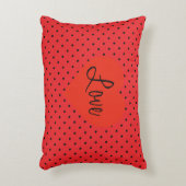 水玉模様と赤いハートのアクセント枕 アクセントクッション (正面(垂直))