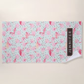 水玉模様のあなたの一流の|のフラミンゴの羽を加えて下さい ビーチタオル (正面)